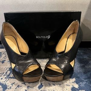 Woman’s Boutique 9 Platform Heels Black Size 7